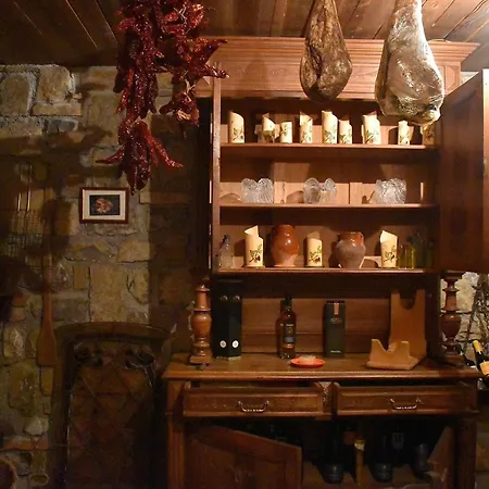 Al Vecchio Camino Bed & Breakfast