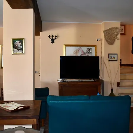 Oda ve Kahvaltı Al Vecchio Camino Rotonda
