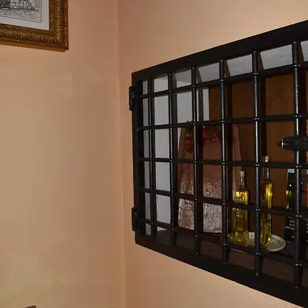Al Vecchio Camino Bed & Breakfast *