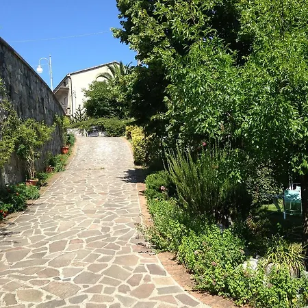 Al Vecchio Camino Bed & Breakfast